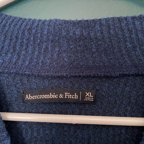 Abercrombie Navy blue long sleeve!! Super comfy and so cute! - Picture 2 of 3